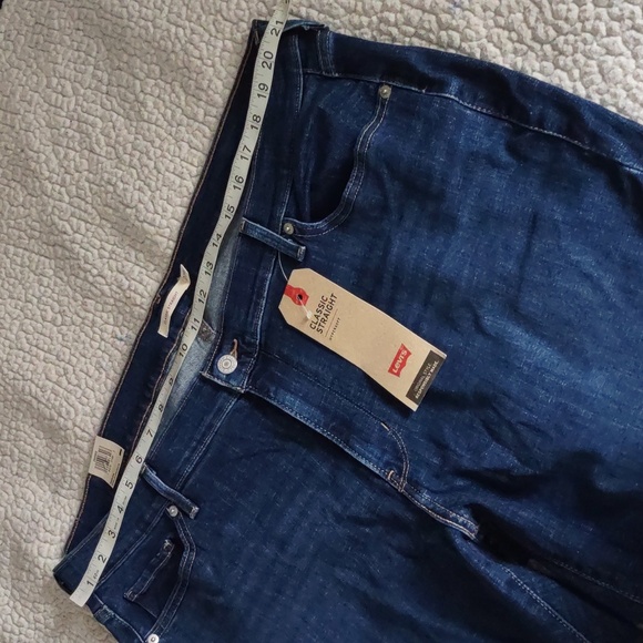 NWT Levi's 22W Classic Straight Jeans - Picture 11 of 16